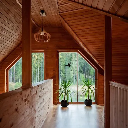 بيت للعطل Metsjaerve Puhkemaja Puskaru