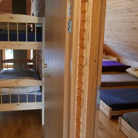 Metsjaerve Puhkemaja بيت للعطل Puskaru